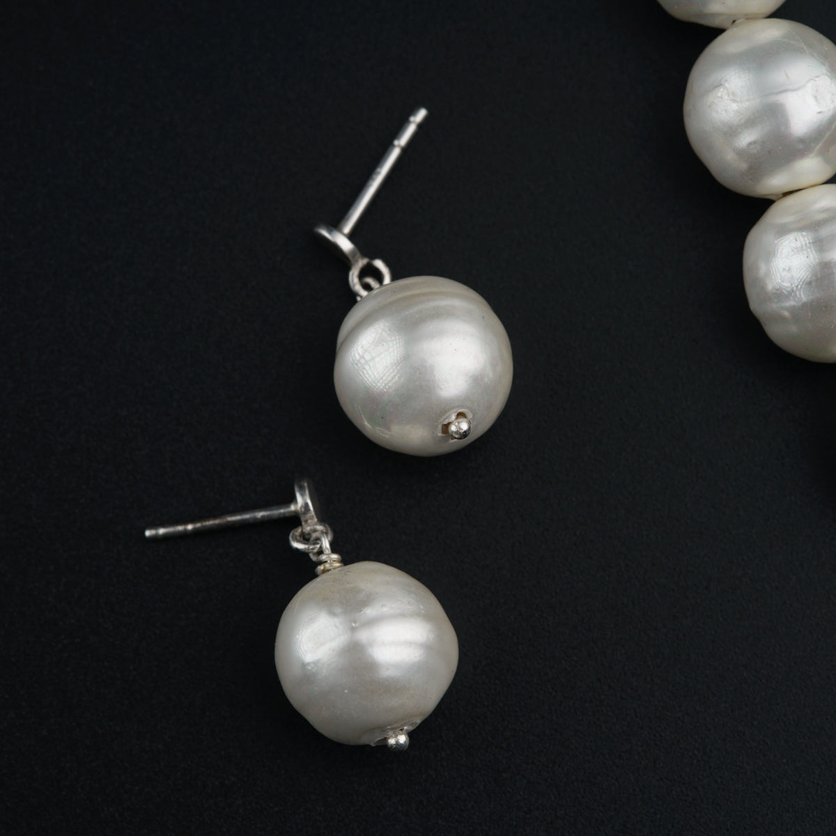 Hydrangea Grey Pearl Earrings – Comerford Collection